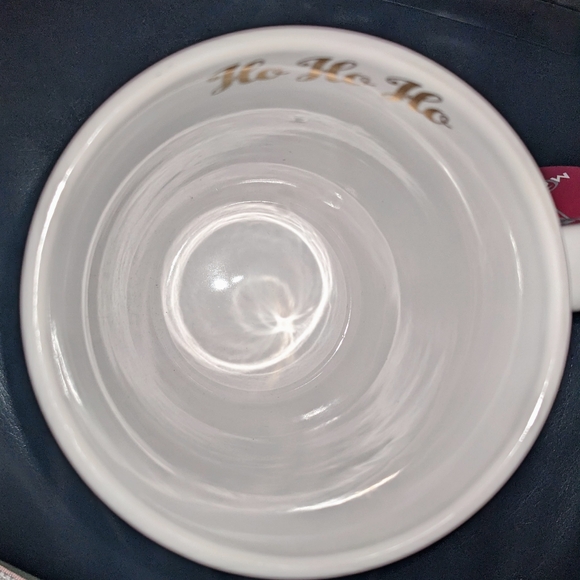 Santa Mug Letter E Initial - Picture 4 of 4